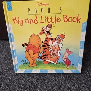 Disney's Pooh's Big and Little Book - Yellow